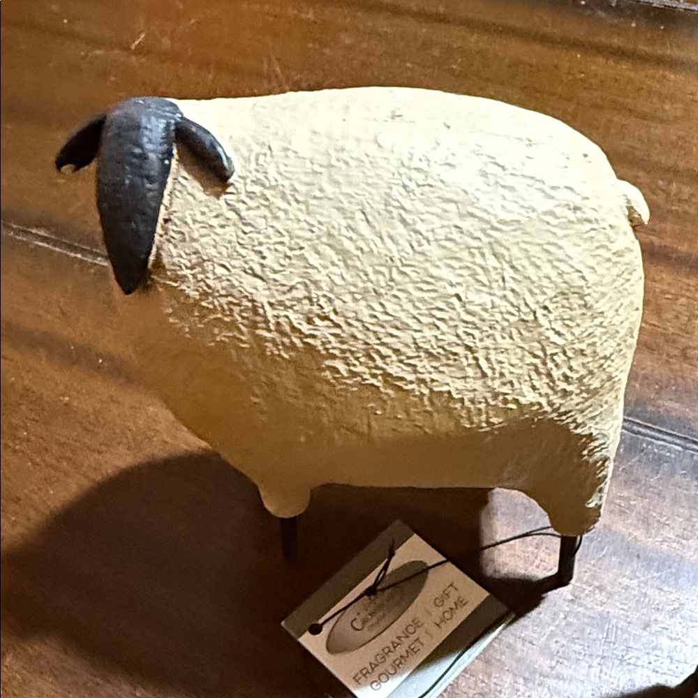 RESIN SHEEP .Set of Two Tan Sheep Figurines - Picture 3 of 5